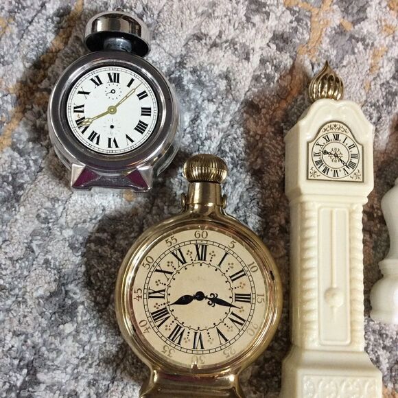 BUNDLE OF VINTAGE AVON PERFUME  BOTTLES! EUC! - Picture 2 of 6